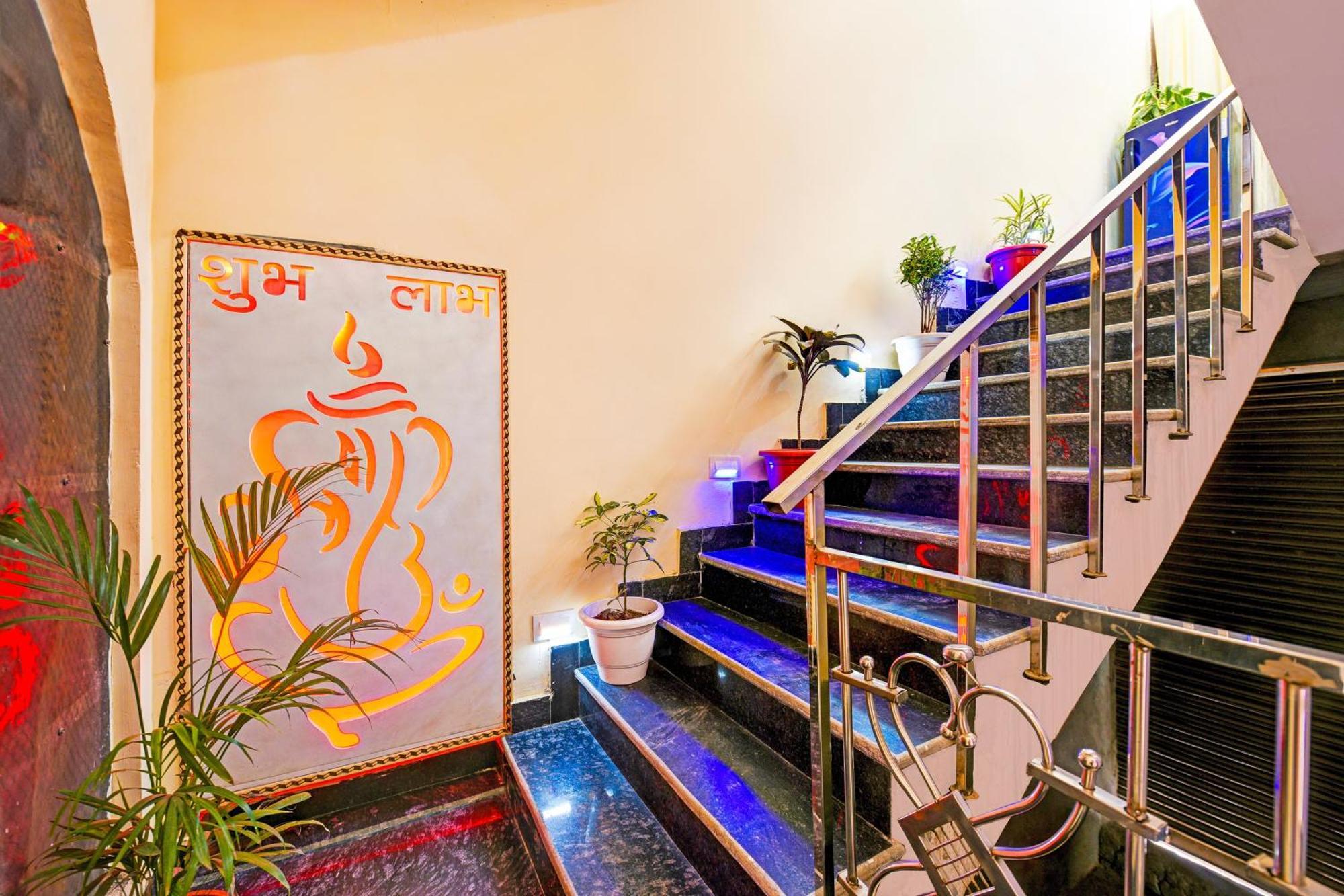Hotel O Aj Star Hotel ฟารีดาบัด ภายนอก รูปภาพ