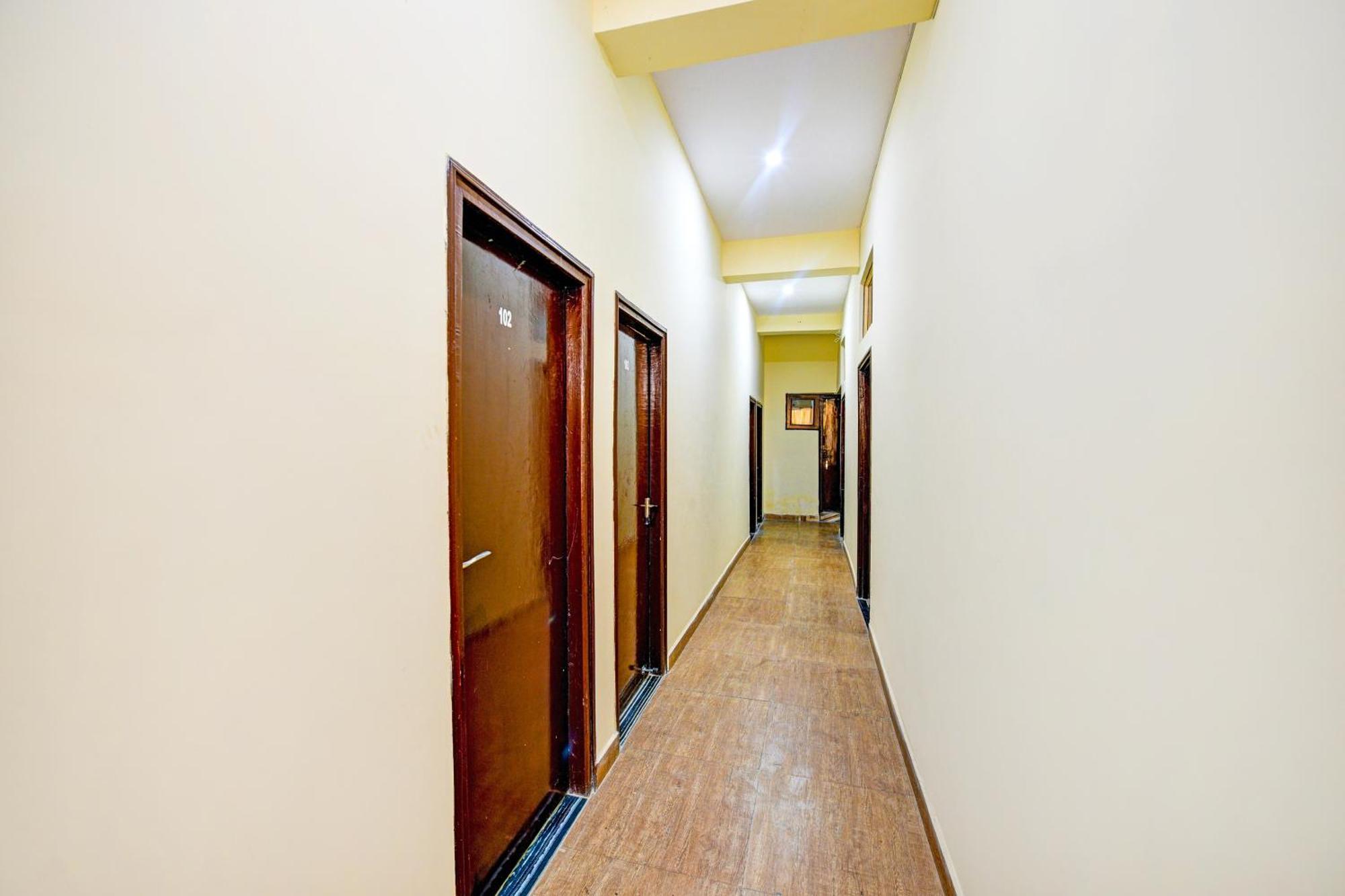 Hotel O Aj Star Hotel ฟารีดาบัด ภายนอก รูปภาพ